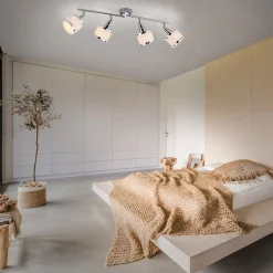 Accor kattovalaisin, neliliekkinen