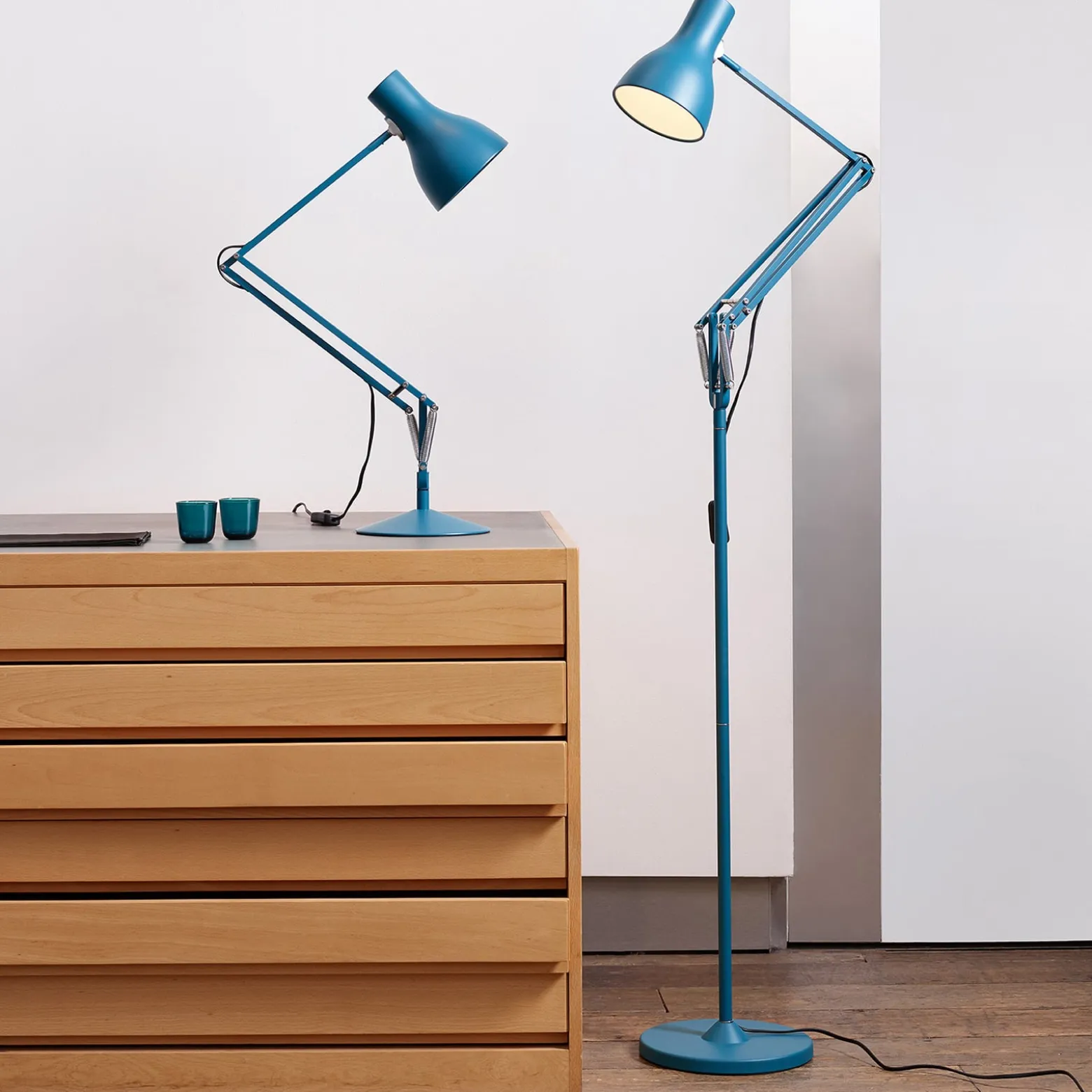 Anglepoise Type 75 -lattiavalo, M. Howell, sin.
