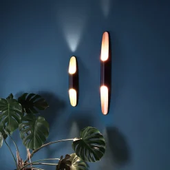 Apodis LED-seinävalaisin, musta/vaaleanpunainen, korkeus 80 cm, metalli