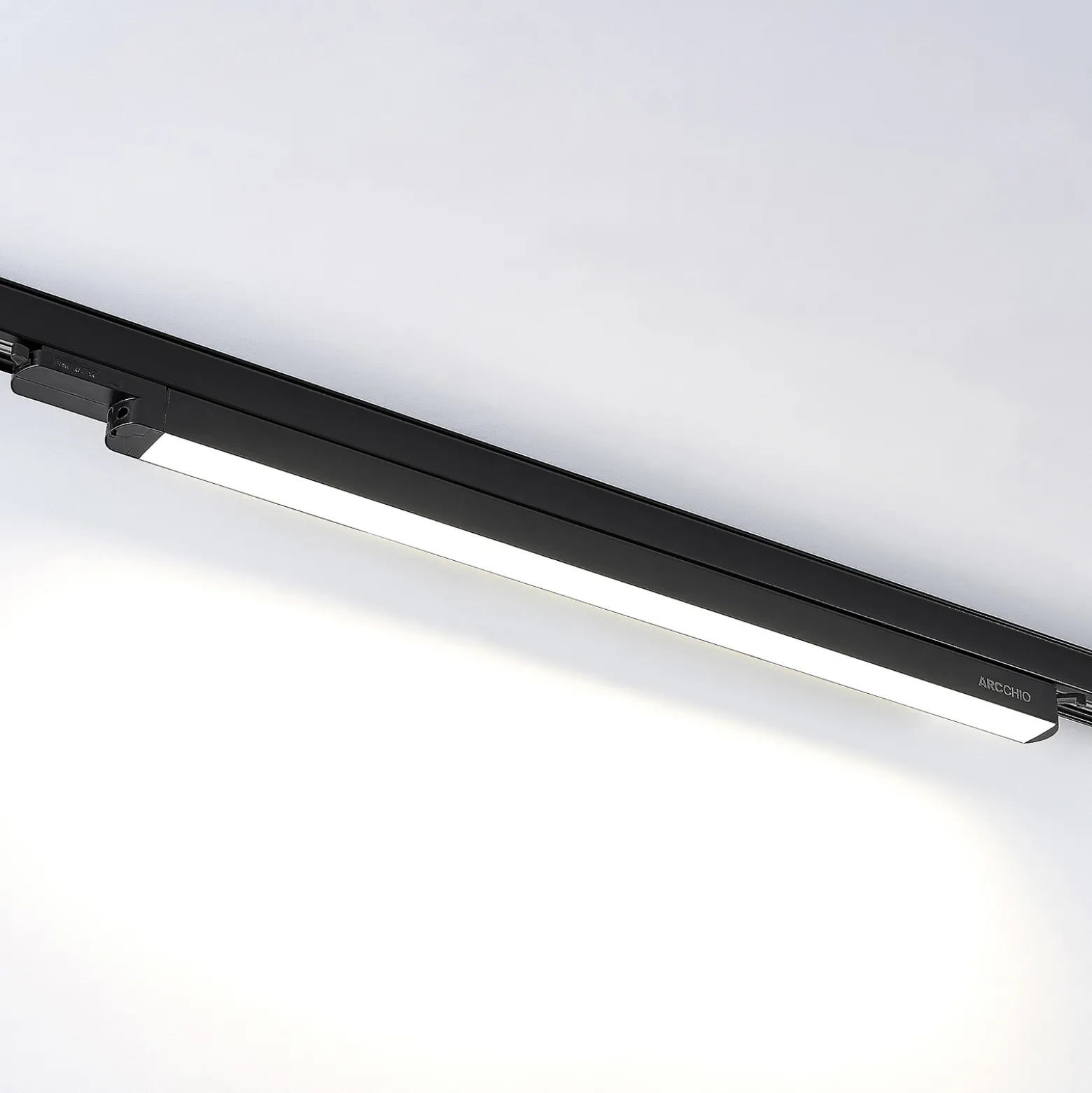 Arcchio Harlow LED-kiskovalaisin, musta, 69 cm, 4000 K