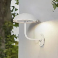 Arcchio LED ladattava pöytävalaisin Thenra, valkoinen, seinäkiinnike