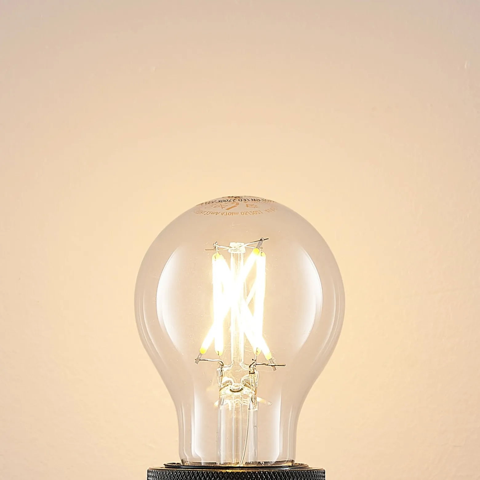 Arcchio LED-lamppu A60, E27, 4 W, 2 700 K, hehkulanka, himmennettävä