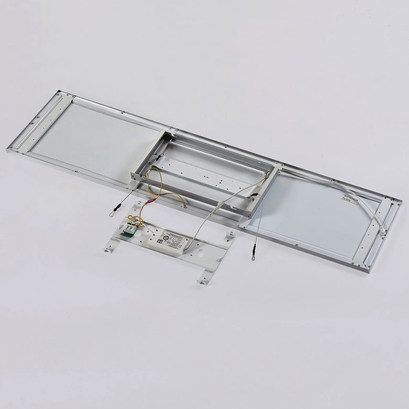 Arcchio LED-paneeli Arthur, 120 x 30 cm, hopea, 4000 K