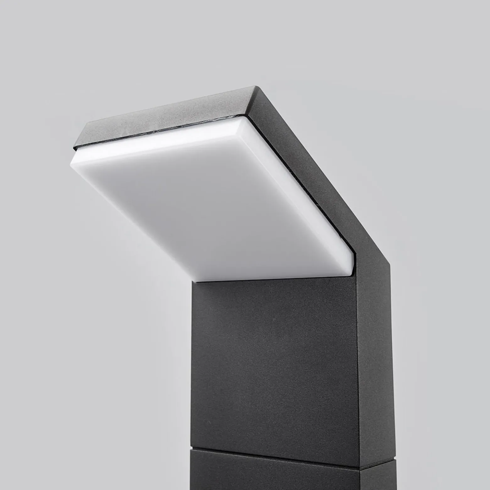 Arcchio LED polkuvalaisin Yolena, 100 cm, antrasiitti, alumiini