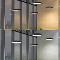 Arcchio LED-ripustusvalaisin Aleksi, Ø 60 cm, musta, metalli, CCT