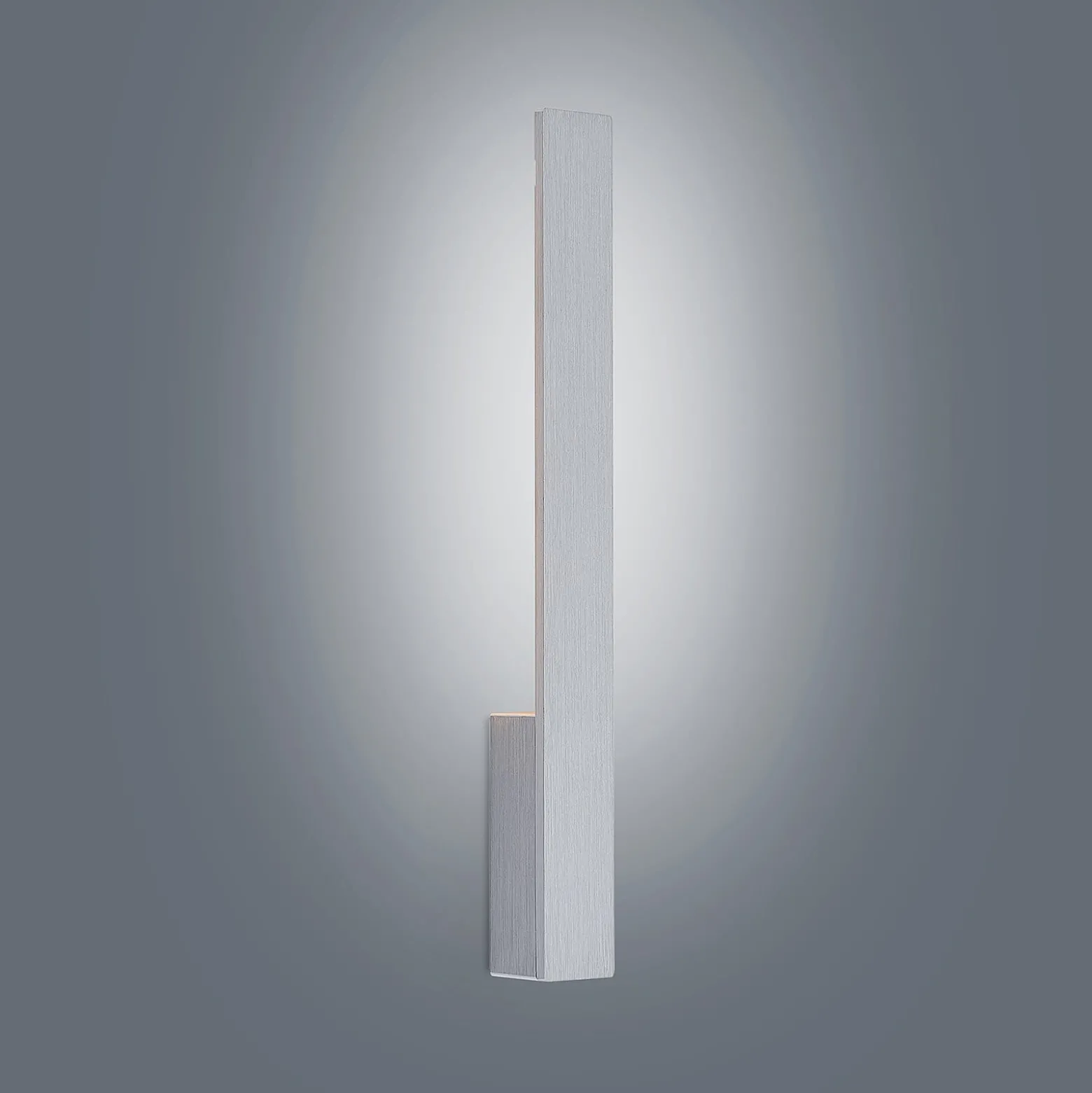 Arcchio LED-seinävalaisin Ivano, korkeus 43 cm, harjattua alumiinia