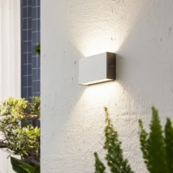 Arcchio LED-ulkoseinälamppu Karline, 1060 lm, ruostumaton teräs, IP65