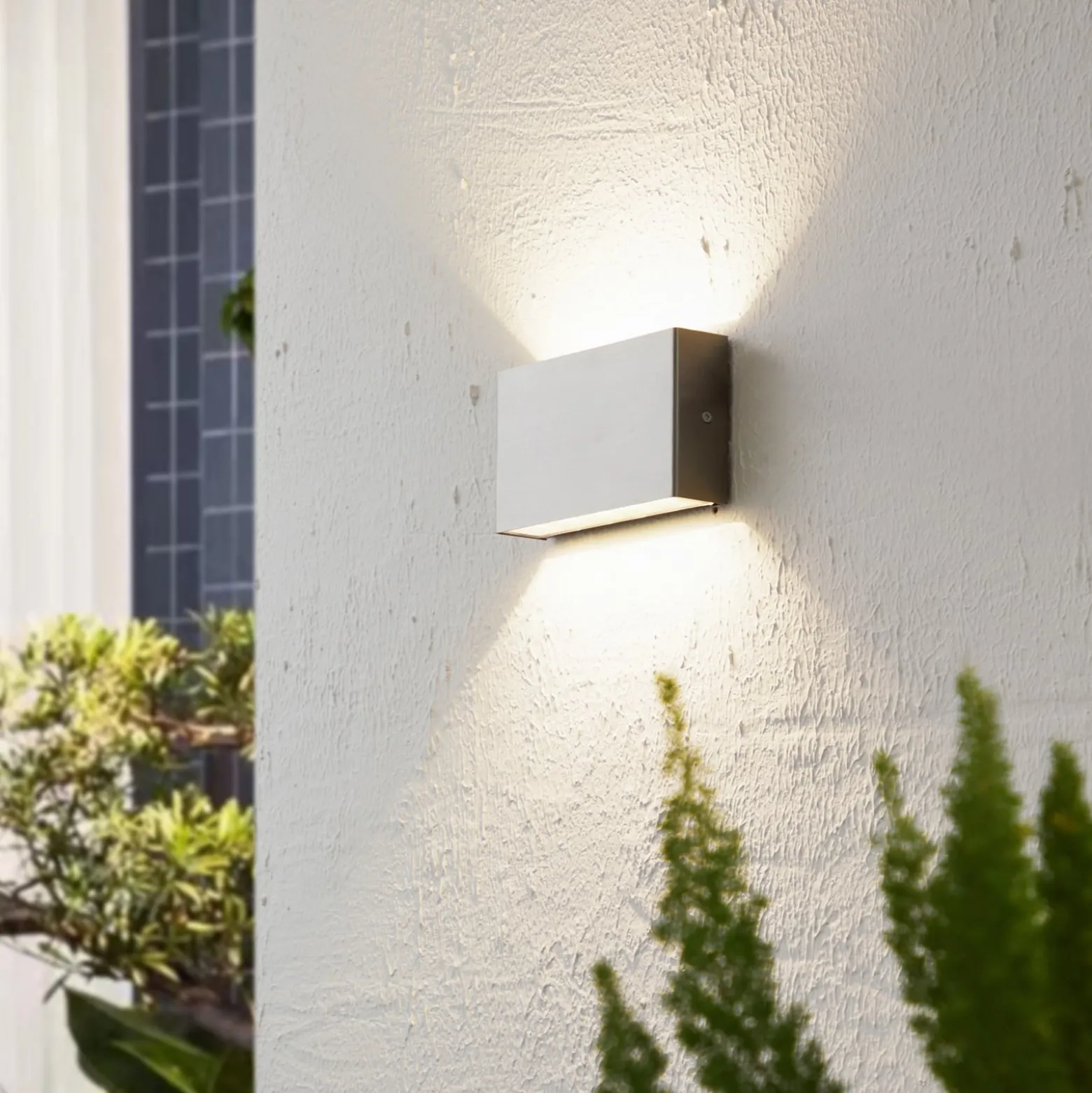 Arcchio LED-ulkoseinälamppu Karline, 1060 lm, ruostumaton teräs, IP65