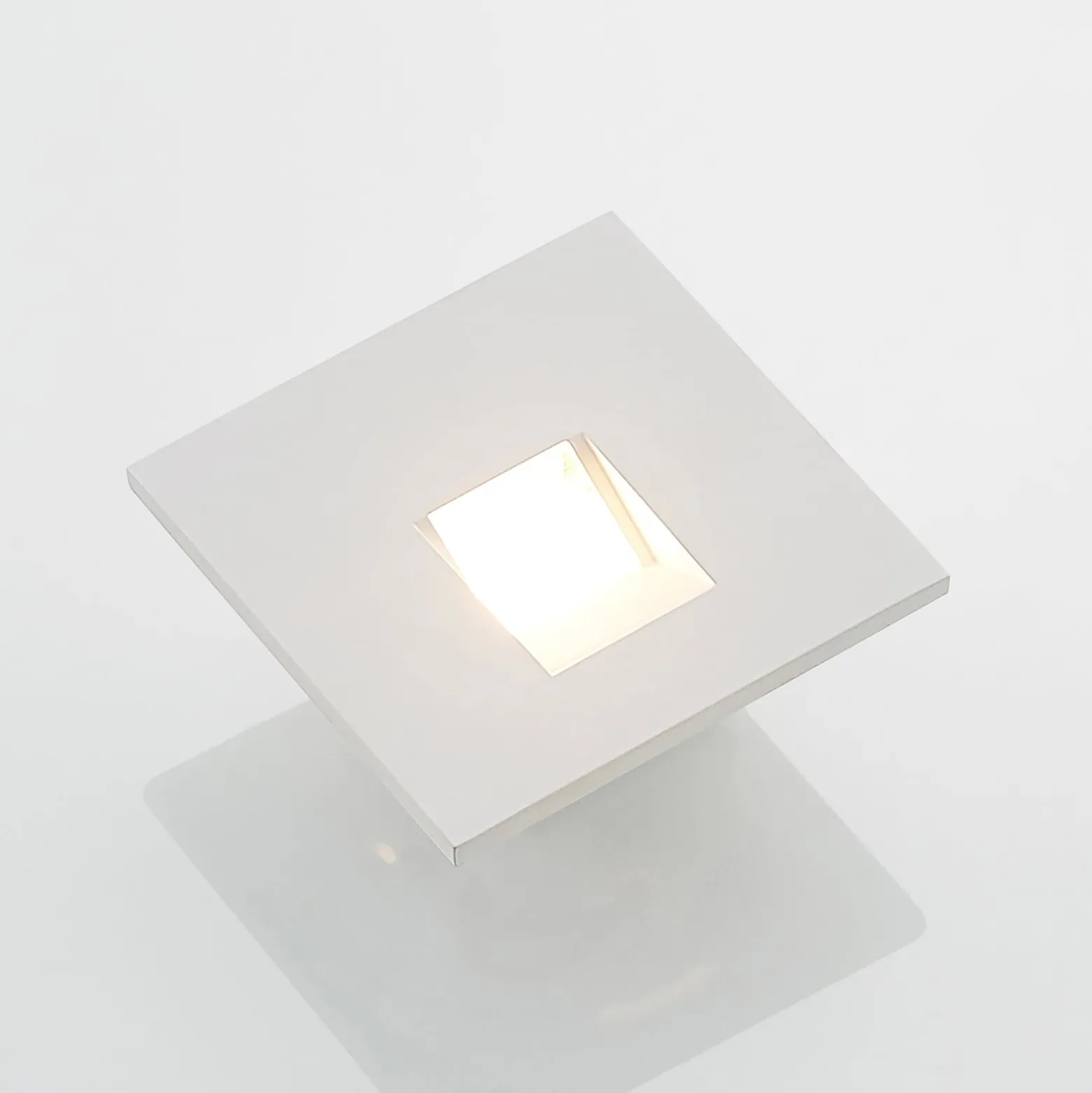 Arcchio LED uppoasennusvalaisin Vexi, 7,5 cm x 7,5 cm, valkoinen, CCT-arvo
