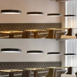 Arcchio Noabelle -LED-riippuvalaisin, musta, 80 cm