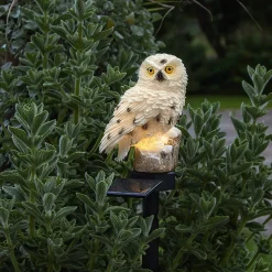 Aurinkokäyttöinen Owl-LED-valaisin maapiikillä