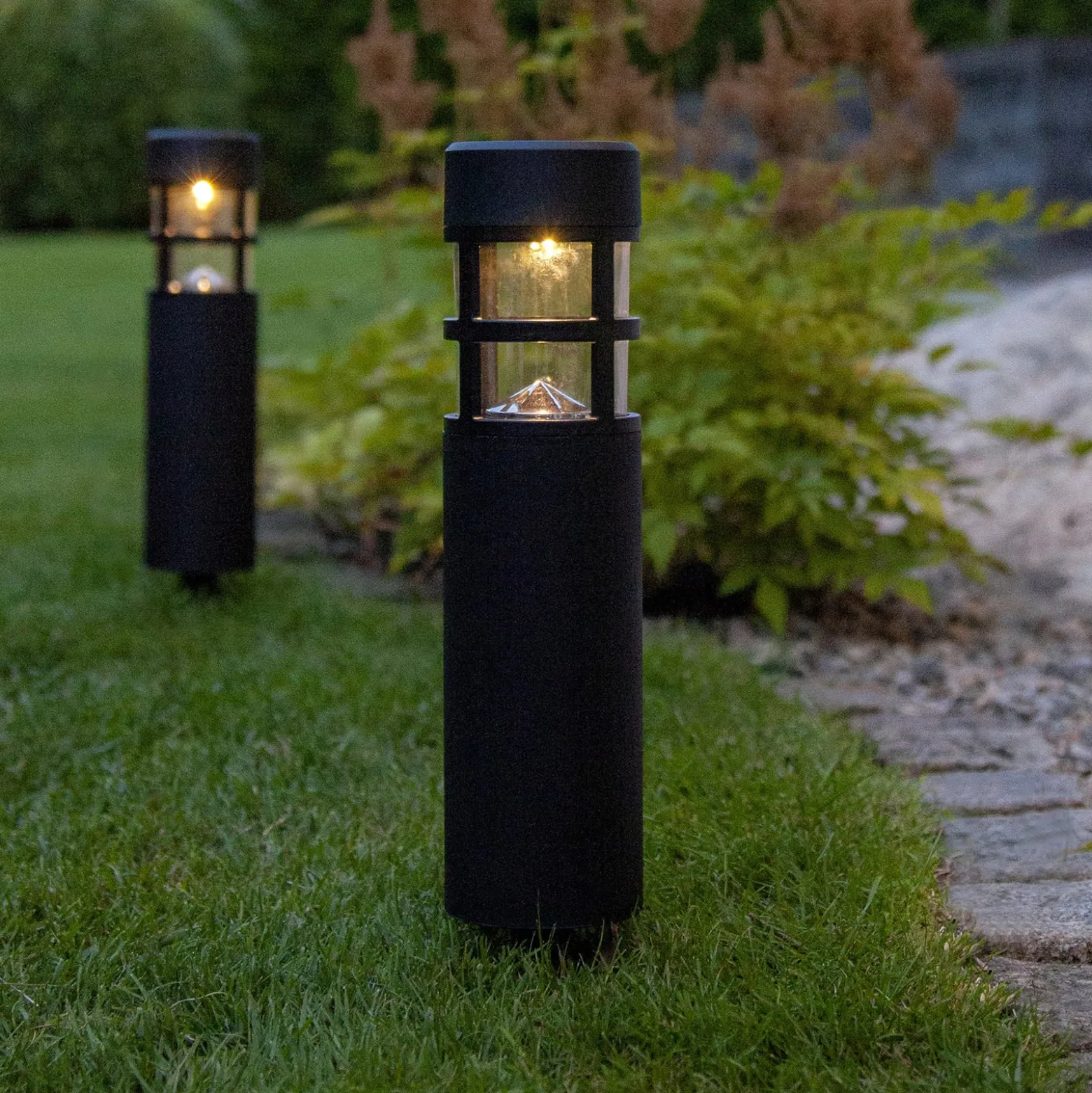 Aurinkokäyttöinen Rundi-LED-pollarivalaisin, 2 kpl
