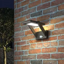 Aurinkokäyttöinen Valerian-LED-ulkoseinävalaisin