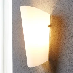 Aurora - elegantti seinävalaisin lasivarjostimella