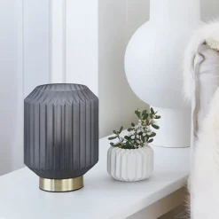 Beacon pöytävalaisin Clancy, savunharmaa lasivarjostin, korkeus 17 cm