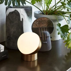Beacon pöytävalaisin Mikoh, antiikkimessinginväristä metallia, lasia