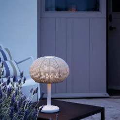 Bover Garota Mini LED-pöytälamppu ulos
