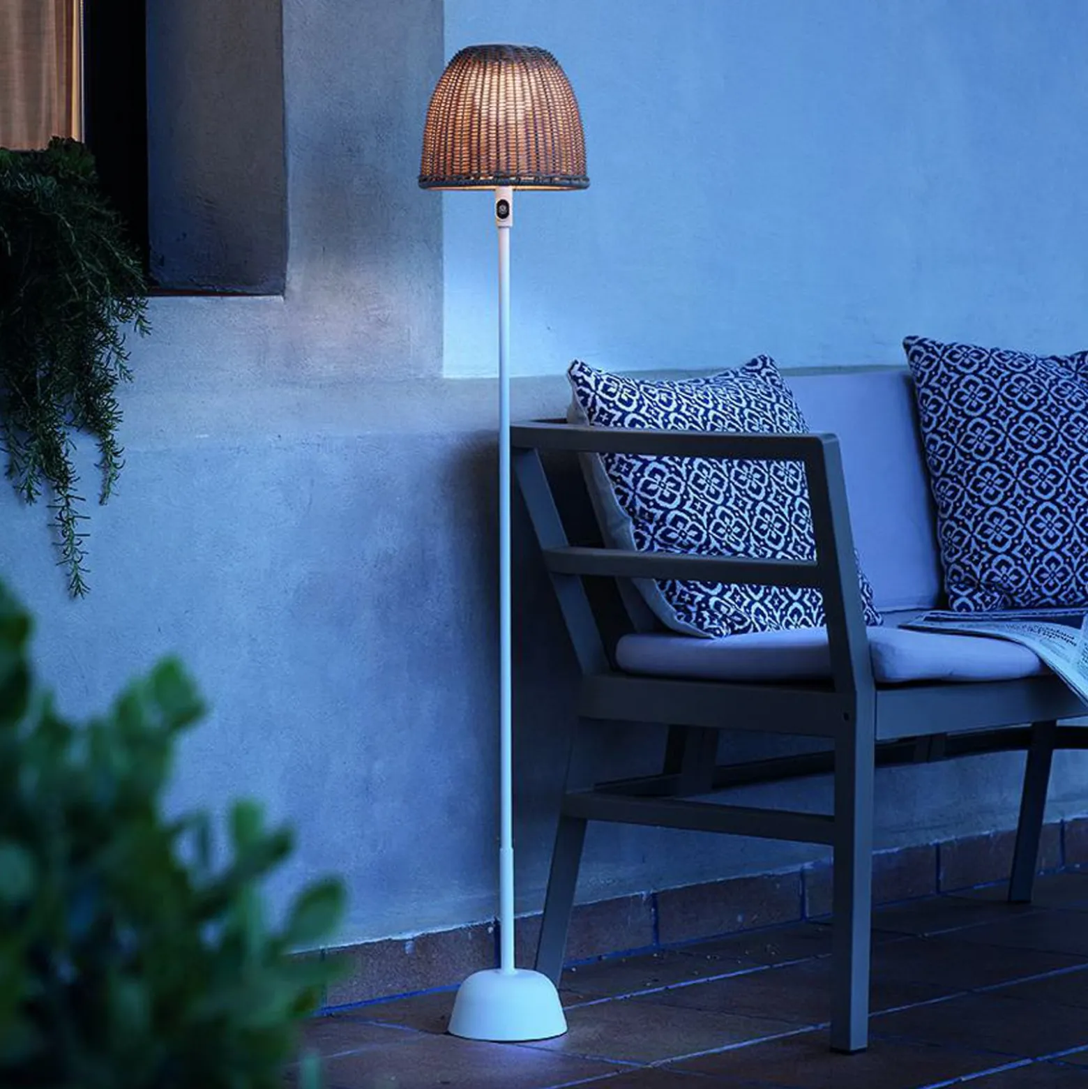 Bover LED ladattava lattiavalaisin Atticus 114, luonnonvalkoinen/beige