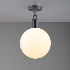 Buster + Punch haarukoitu Gunmetal/lasi opaali Ø 29cm