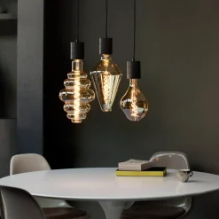 Calex Vienna -LED-lamppu E27 6W dim 2 200 K kulta
