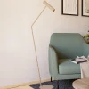 Caminia LED-lattiavalaisin, korkeus 158,5 cm, hiekanvärinen, teräs