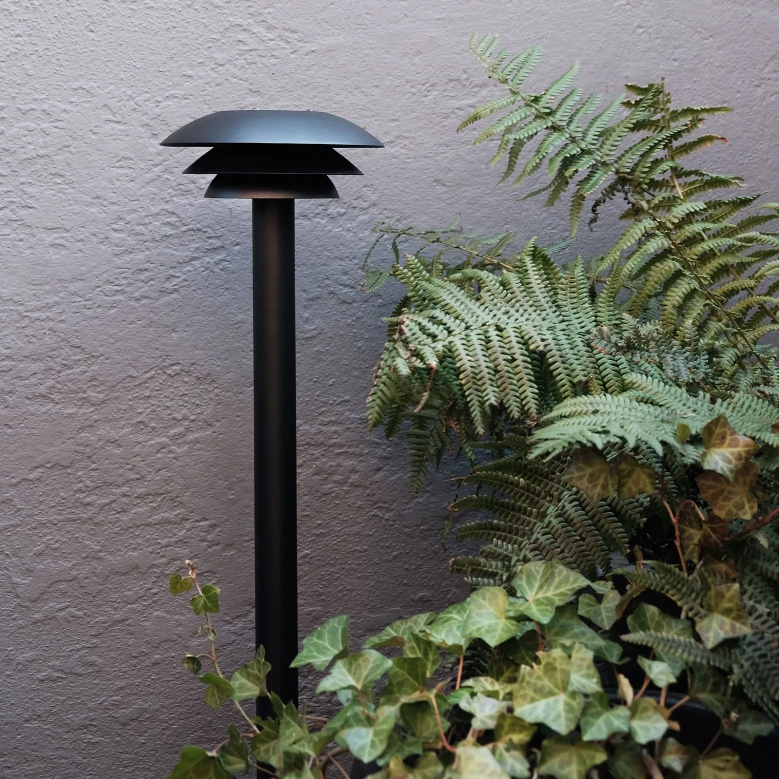 Dyberg Larsen DL20 Ulkopollari musta Ø 20cm