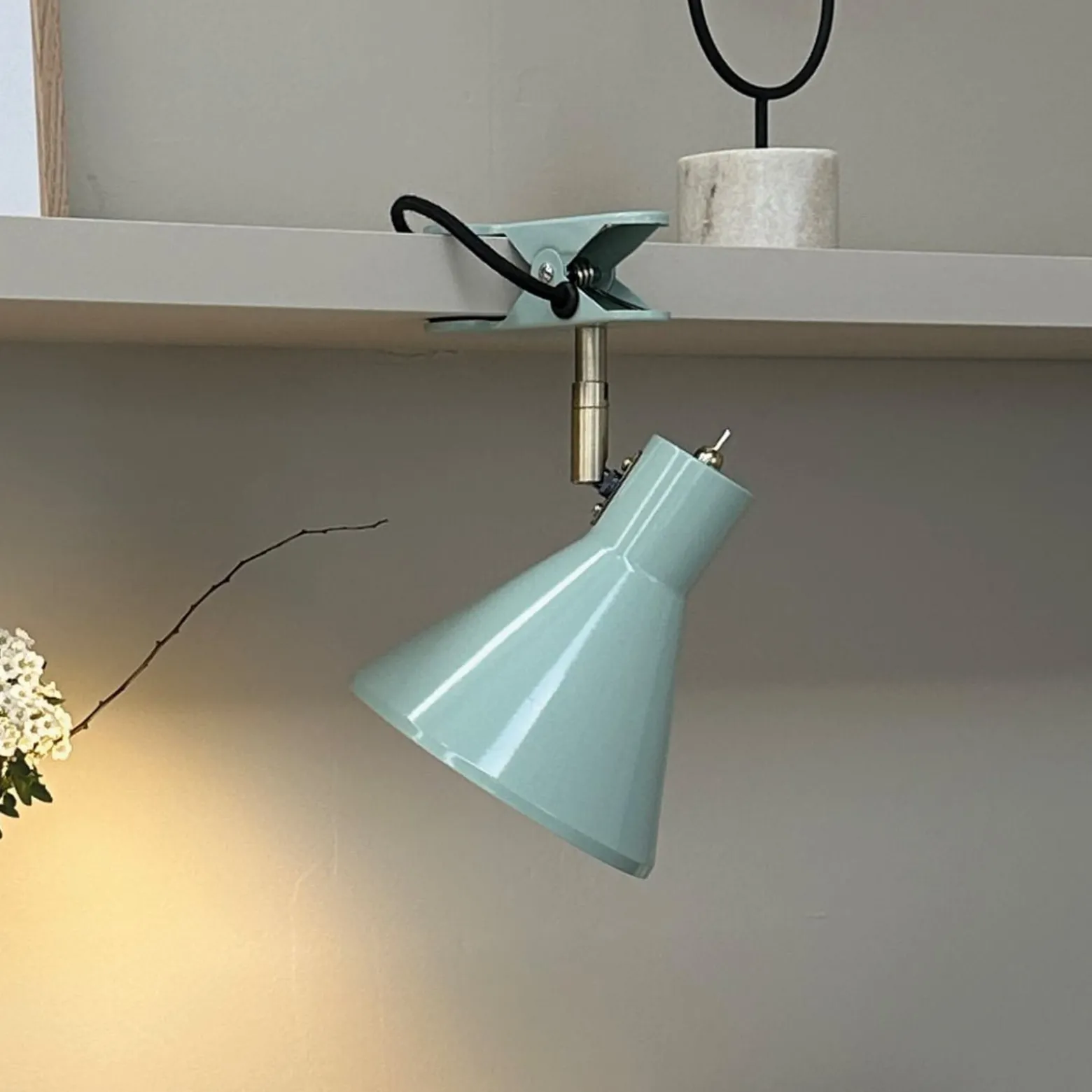 Dyberg Larsen klipsilamppu Sleep, mintunvihreä, Ø 15 cm, teräs