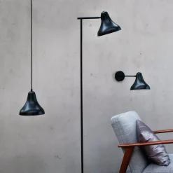 Dyberg Larsen lattiavalaisin Tokyo, musta, korkeus 155 cm, metallia