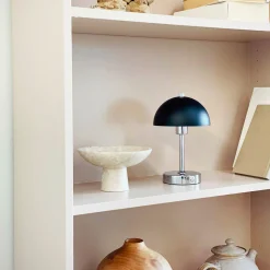 Dyberg Larsen LED-akkupöytälamppu Malmö, korkeus 23 cm, metalli