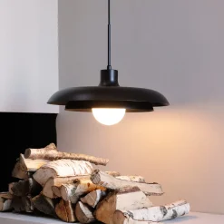 Dyberg Larsen Riippuvalaisin Ava, musta, metalli, Ø 44 cm