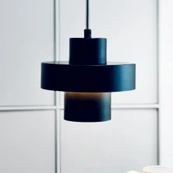 Dyberg Larsen Riippuvalaisin Stoke, musta, Ø 20 cm, metallia