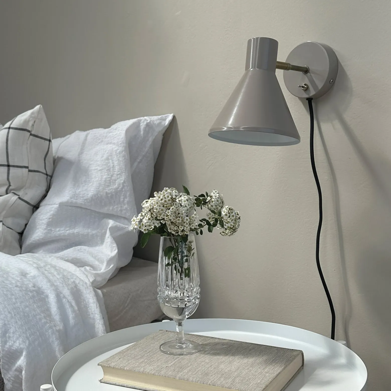 Dyberg Larsen seinävalaisin Sleep, ruskea, Ø 15 cm, teräs