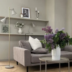 Dyberg Larsen Sleep -maavalaisin, harmaanruskea, korkeus 165 cm, teräs