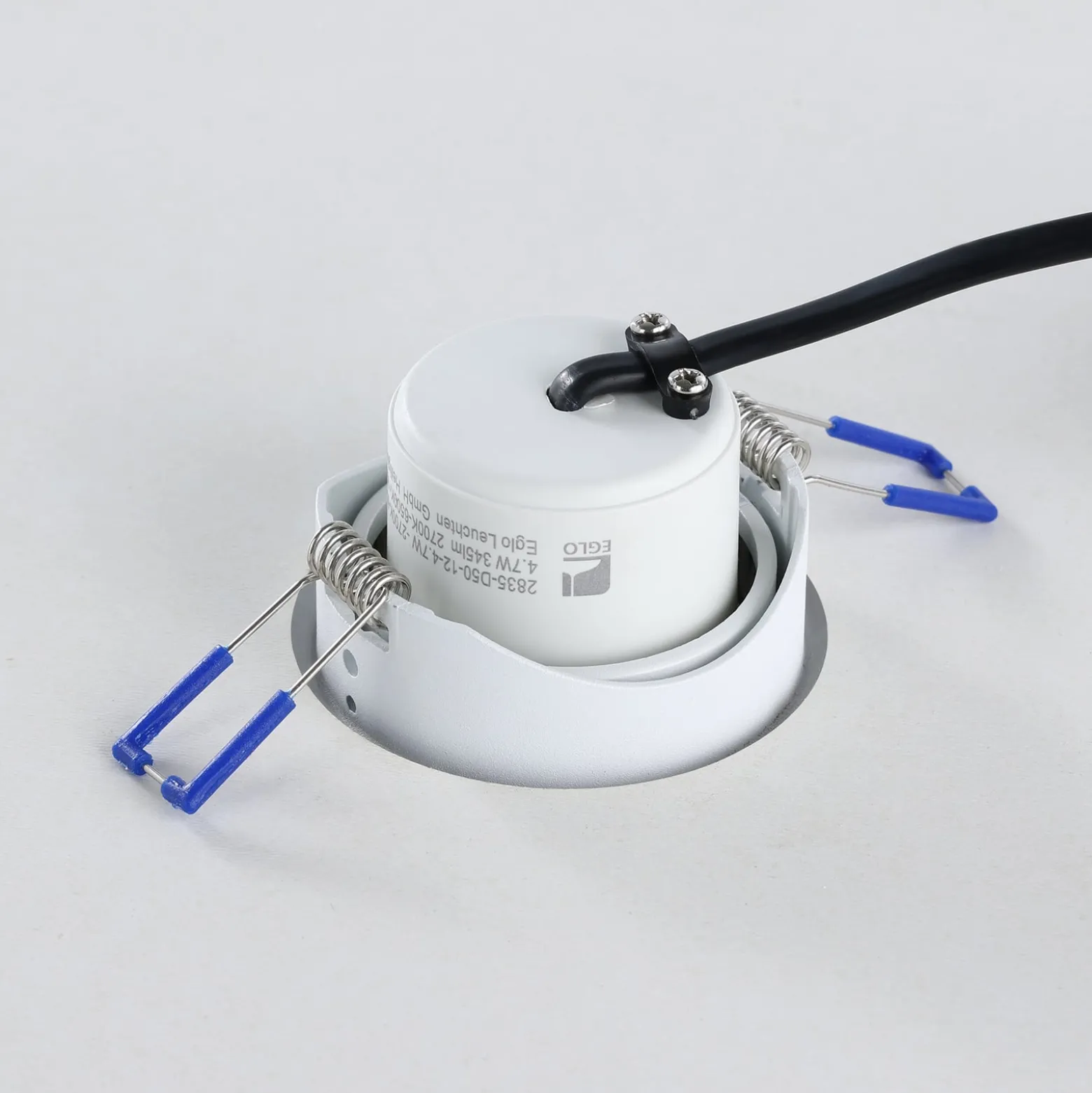 EGLO connect Saliceto-Z -LED-uppovalo, valkoinen