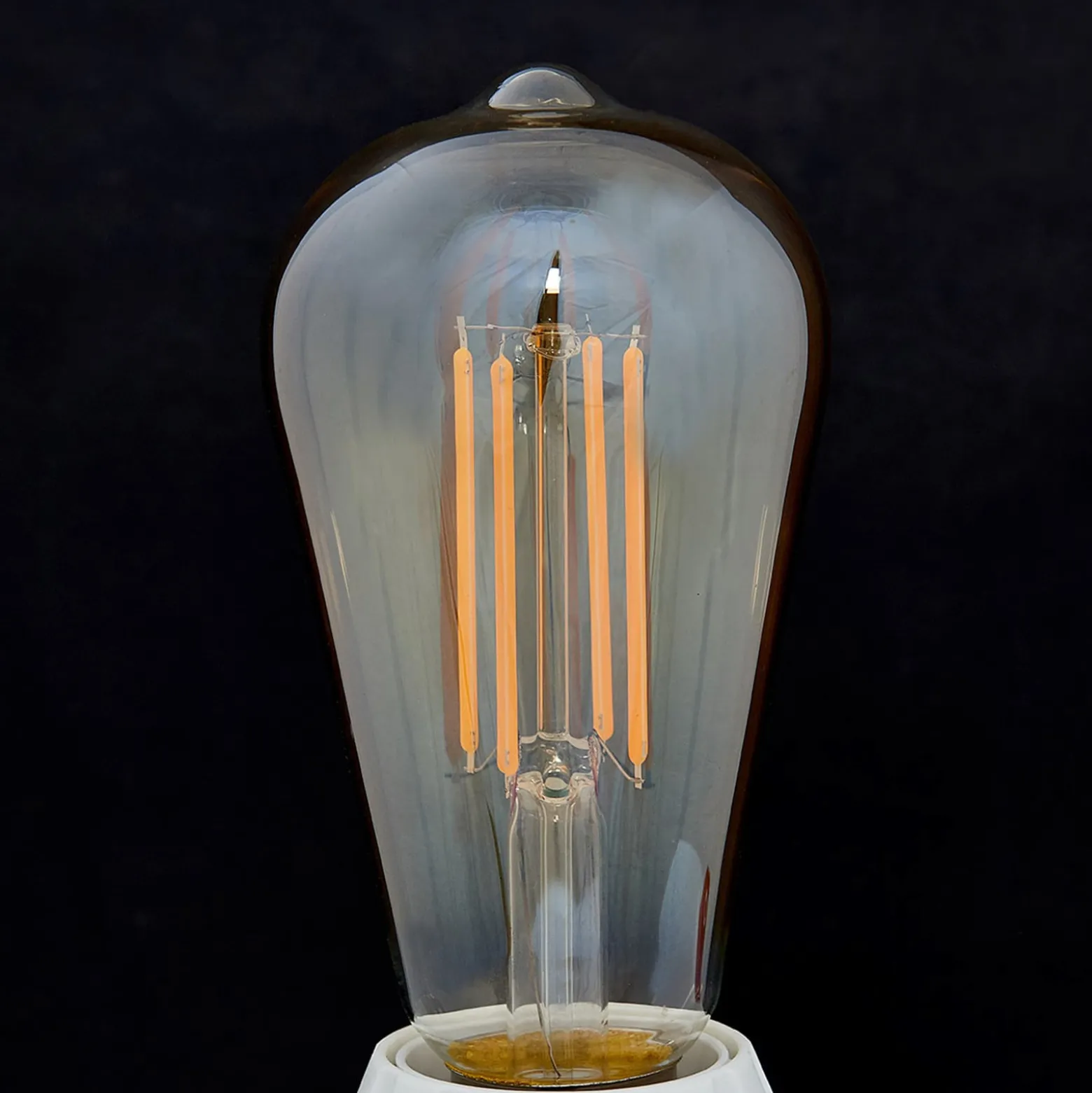 E27 rustiikki LED-lamppu 6W meripihka 1800K 4kpl