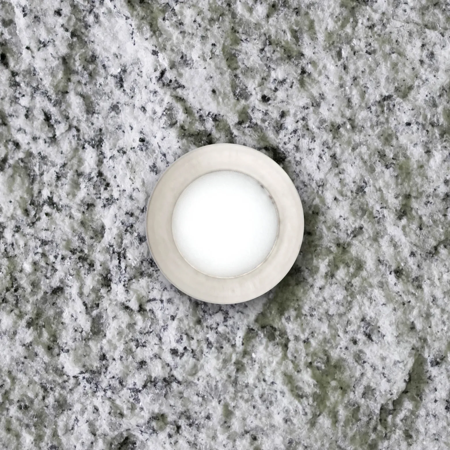 EVN LD2101 -uppovalo 12V IP68 Ø 1,8 cm 0,2W 860