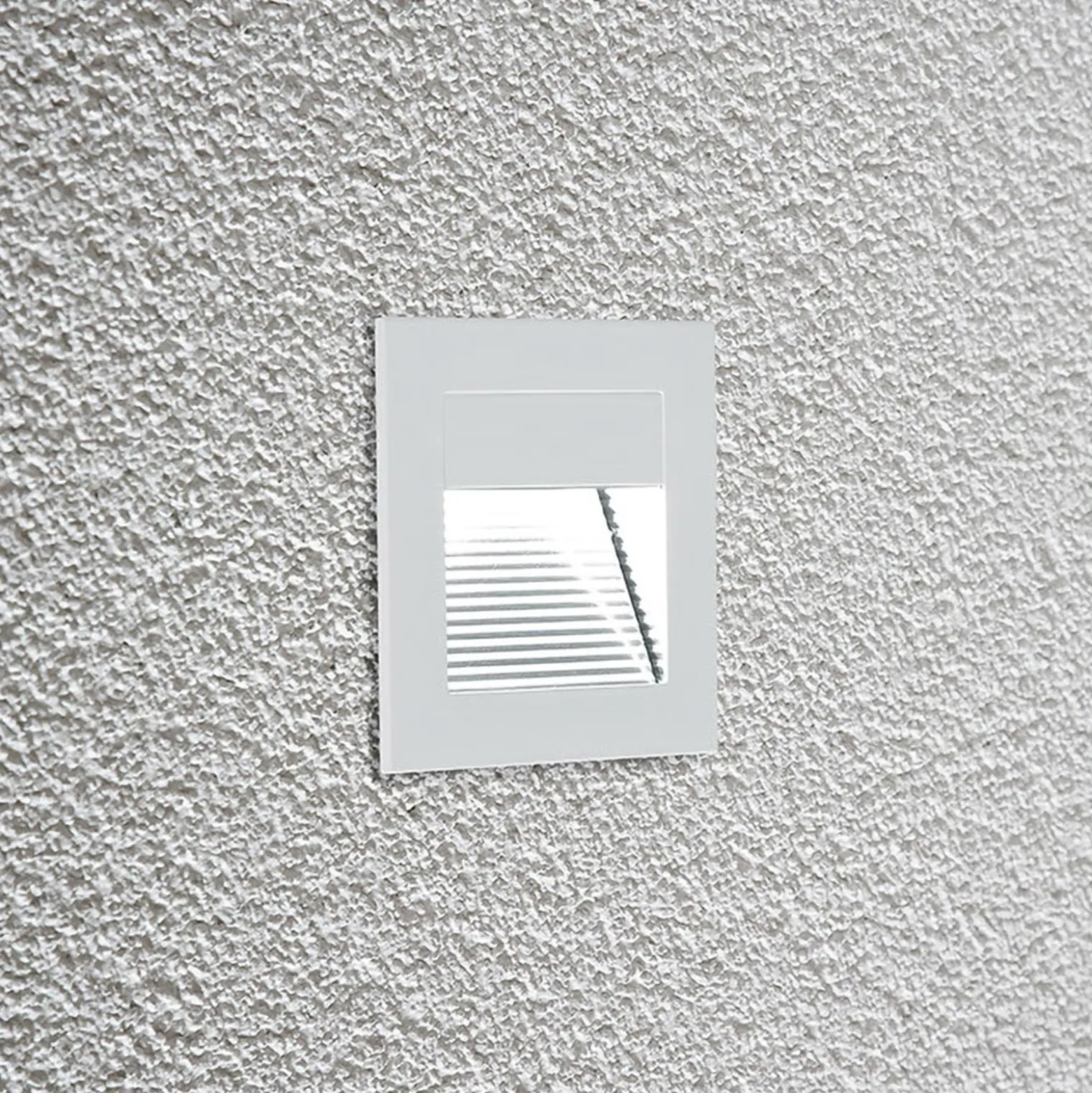 EVN P2170 -LED-seinäuppovalaisin 3 000 K valkoinen
