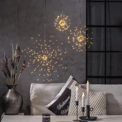 Firework LED-riippuvalaisin, musta, metallia, Ø 26 cm, pistotulppa