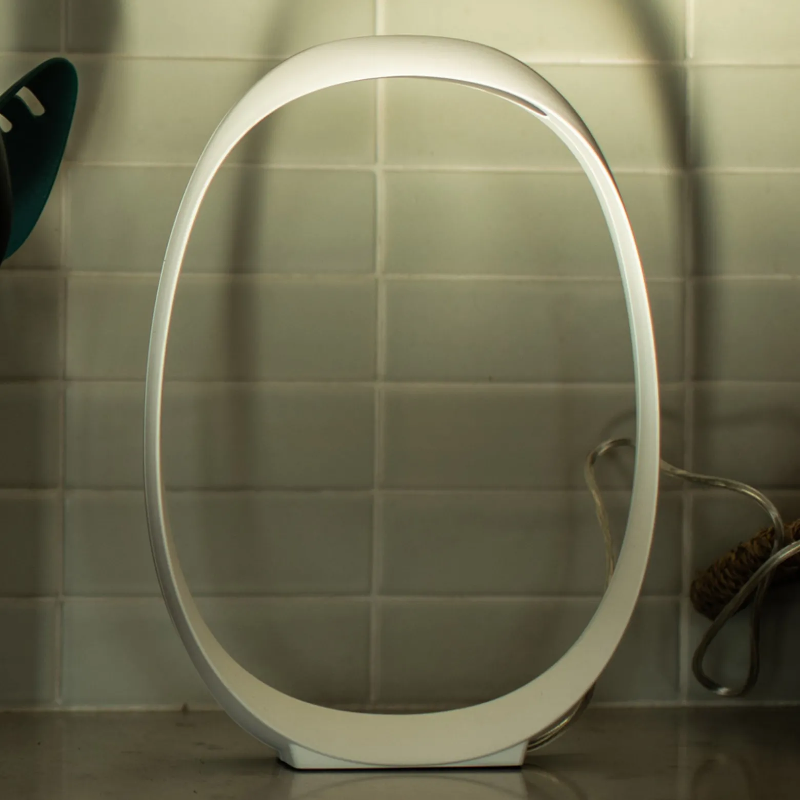 Foscarini Anisha grande -LED-pöytälamppu, 46cm