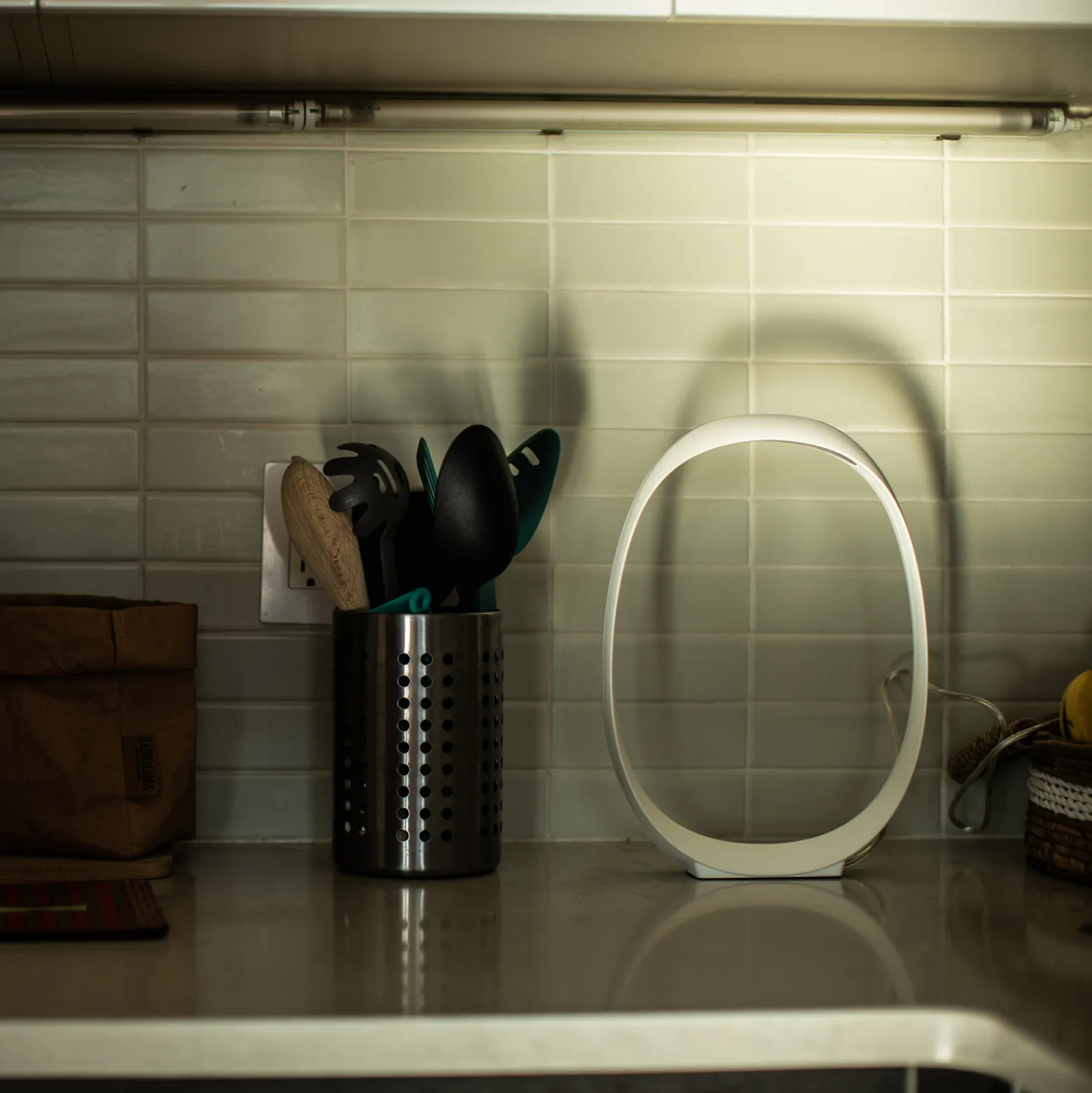 Foscarini Anisha grande -LED-pöytälamppu, 46cm
