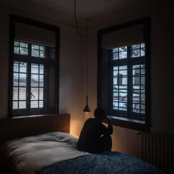 Foscarini Aplomb Mini -riippuvalaisin betonia, har