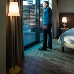 Foscarini Birdie Easy -lattiavalo, hiekankeltainen