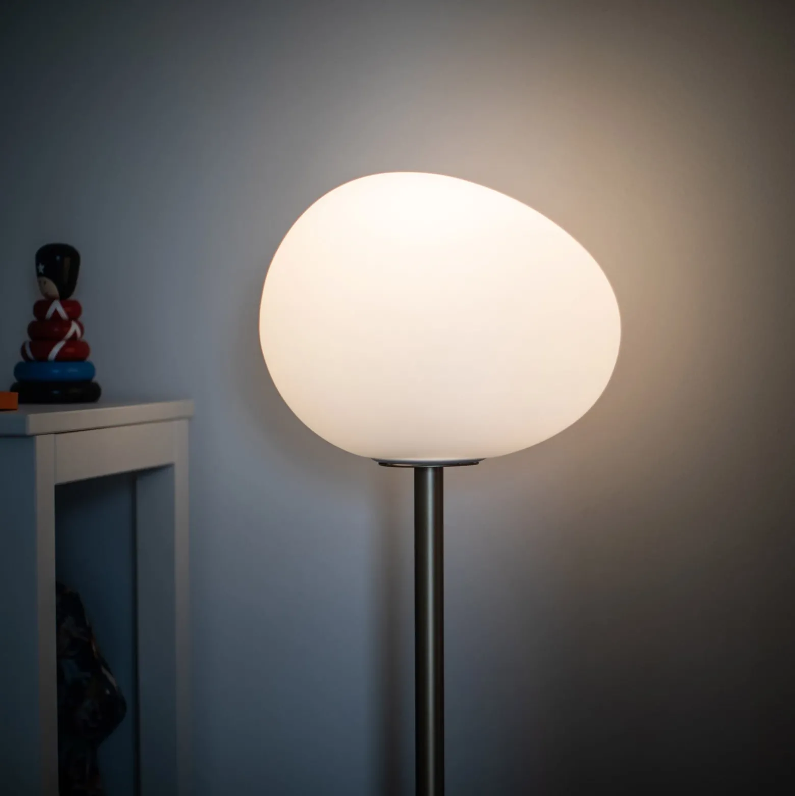 Foscarini Gregg grande -lattiavalo 186cm grafiitti