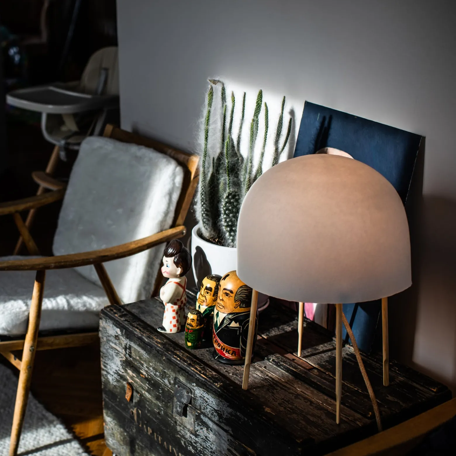 Foscarini Kurage -pöytälamppu washi-paperia