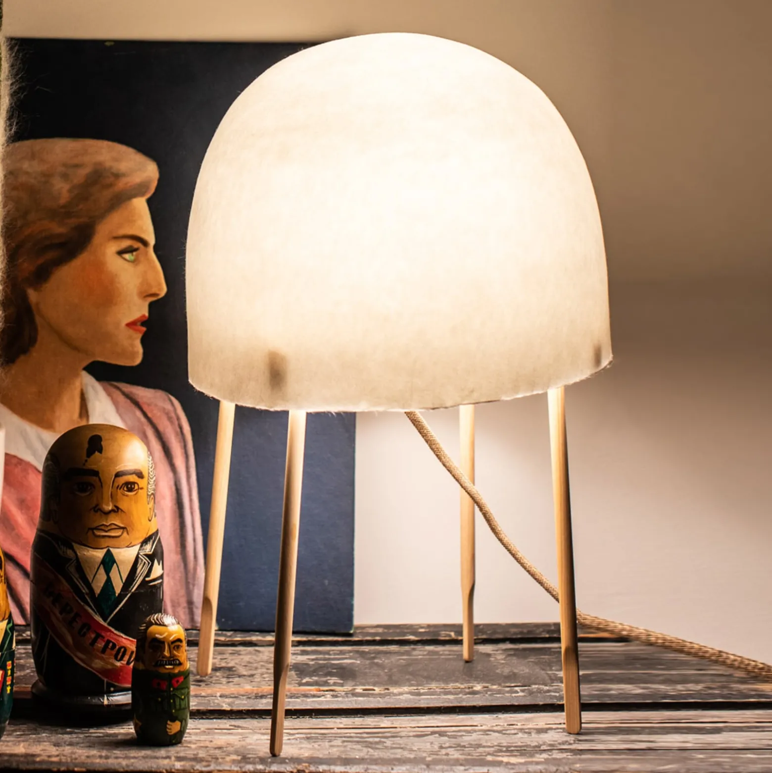 Foscarini Kurage -pöytälamppu washi-paperia