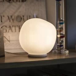 Foscarini pöytävalaisin Hoba Piccola, Ø 13 cm, päälle/pois, lasi