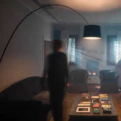 Foscarini Twiggy Elle MyLight -lattiavalo, musta