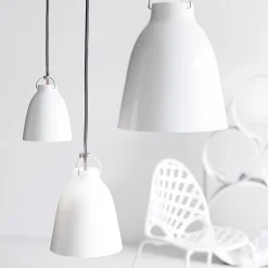 FRITZ HANSEN Caravaggio P1 Kiiltävä valkoinen