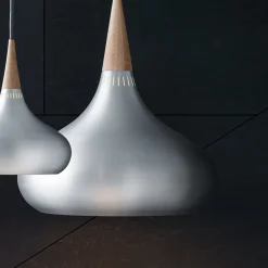 FRITZ HANSEN Orient P3 riipus alumiini/tammi Ø 50 cm