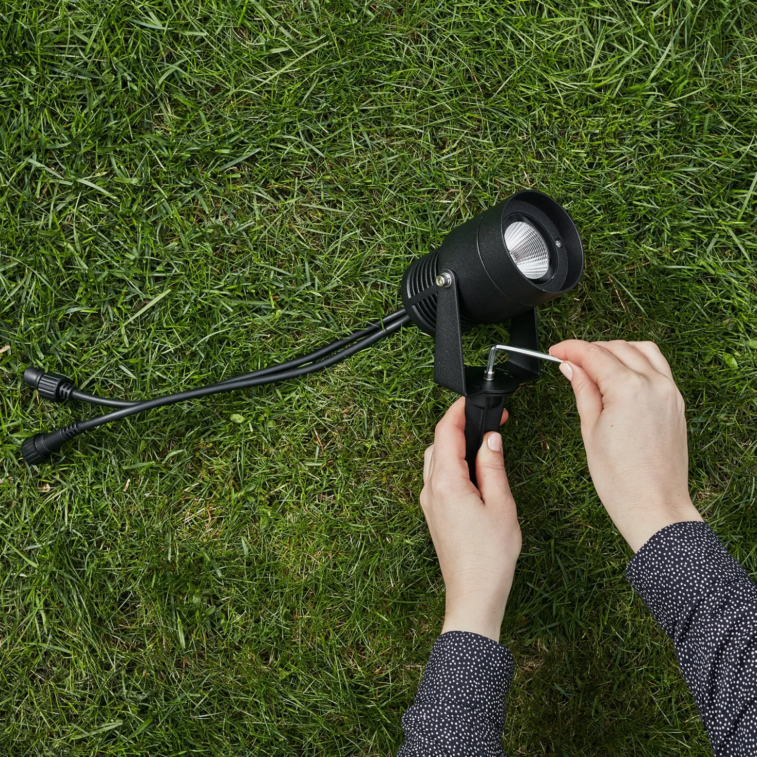 Garden 24 LED-kohdevalaisin, musta, 6 wattia